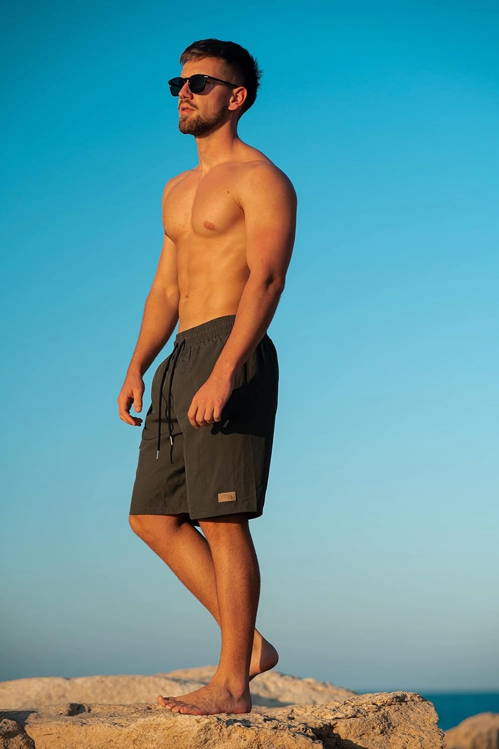 BRISIRA Mens Swim Trunks 9 Inch Inseam Board Shorts with Compression Liner Swimsuit Bathing Suit Quick Dry Cargo Pocket