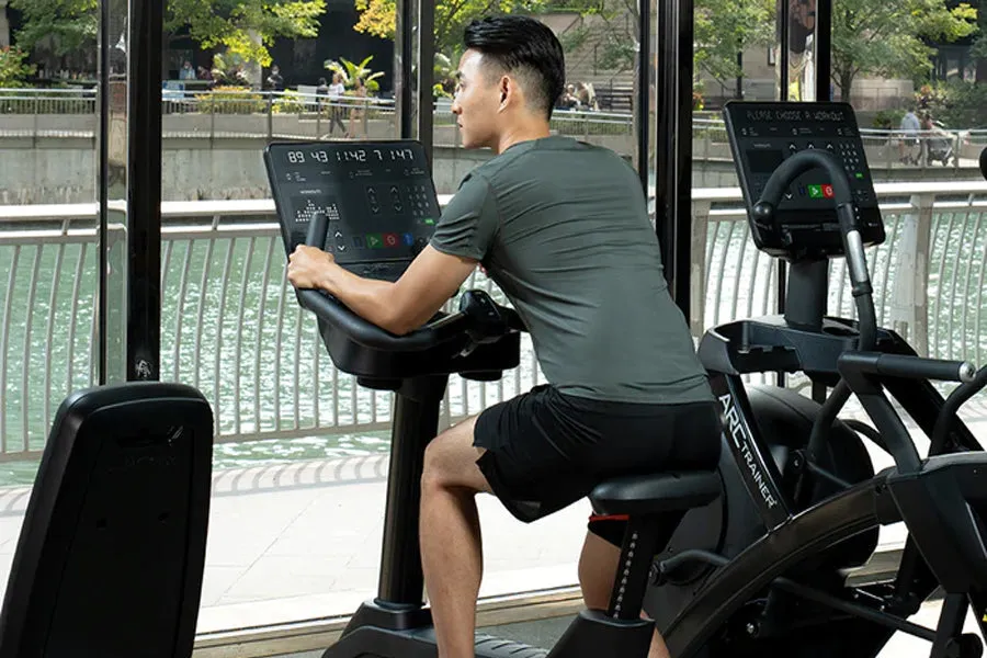 Life Fitness Club Series   (Plus) Upright Lifecycle Bike w/ SE3 Console (DEMO) (SUMMER SALE), Meditation cushion, New Year workout sale, Weight Bar Collars