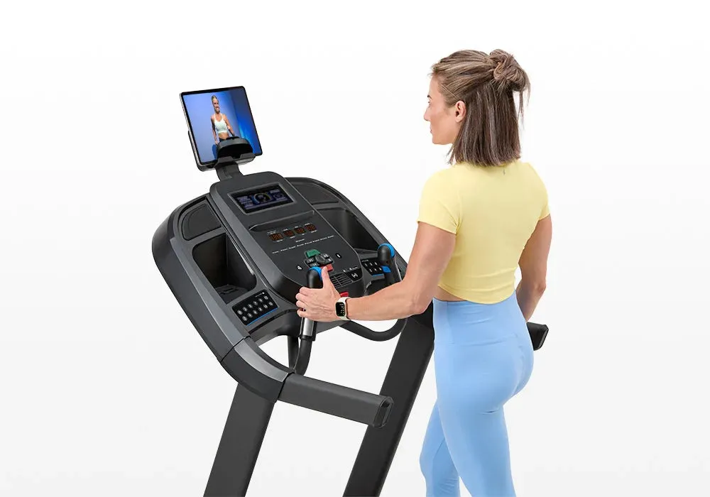 Horizon - 7.0 AT Treadmill 2025, Calorie burn tracker, Massage gun deep tissue, Peloton Bike 