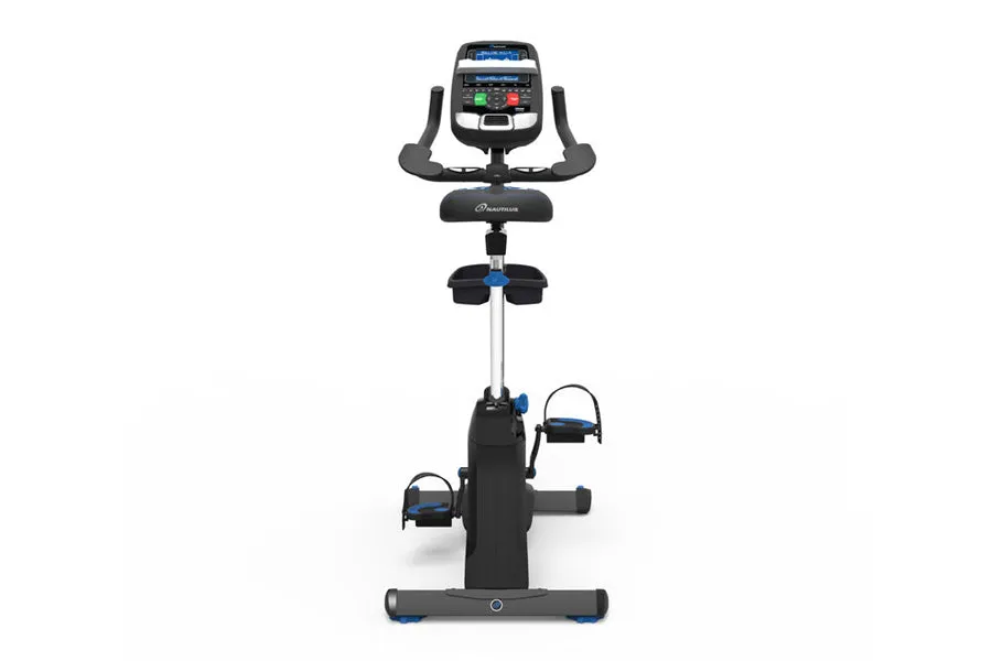 Nautilus U618 Upright Exercise Bike, Leg press machine
