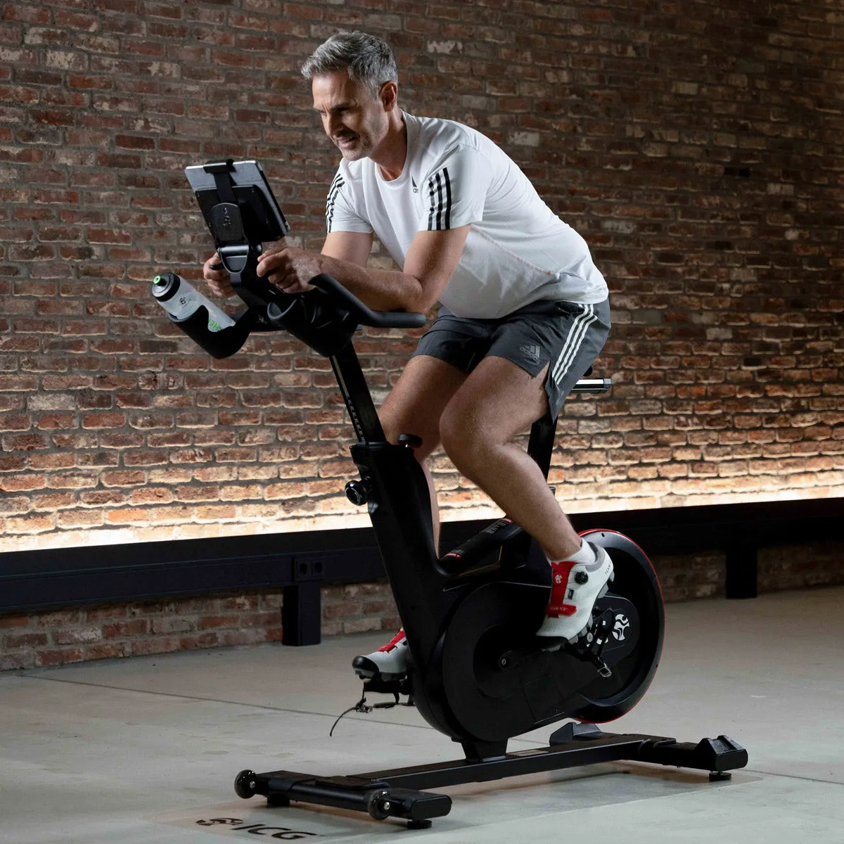 Life Fitness ICG IC5 Indoor Cycle, Steppers,ClimbMills, Medicine Ball,Weight Ball