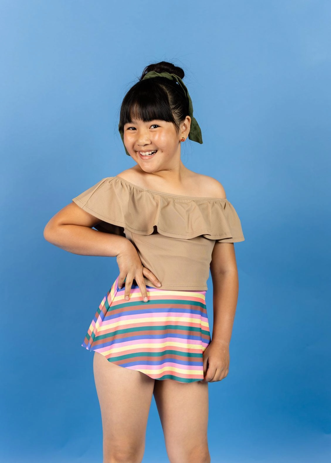 Ribbed Sand Brown | Youth Ruffled Around Top
