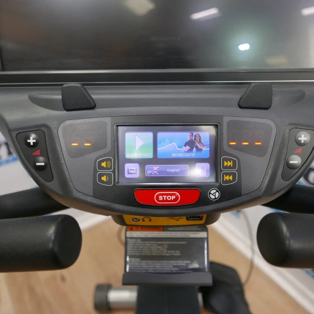 Refurbished Cybex 770R Recumbent Bike with E3 Console, Bodyweight Training, Gym bag with shoe compartment, Upper Body Machines