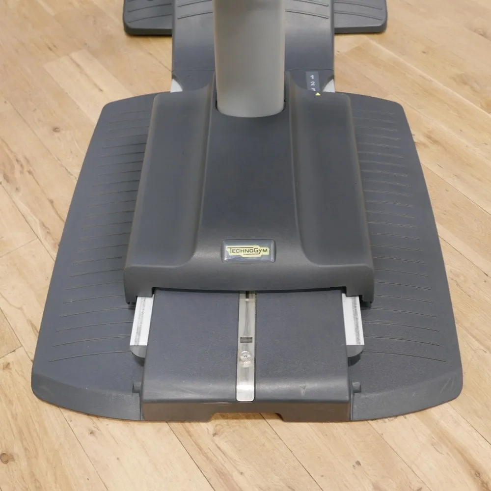 Refurbished Technogym Excite 700i Upper Body Bike - Pedestal Seat, Barbells