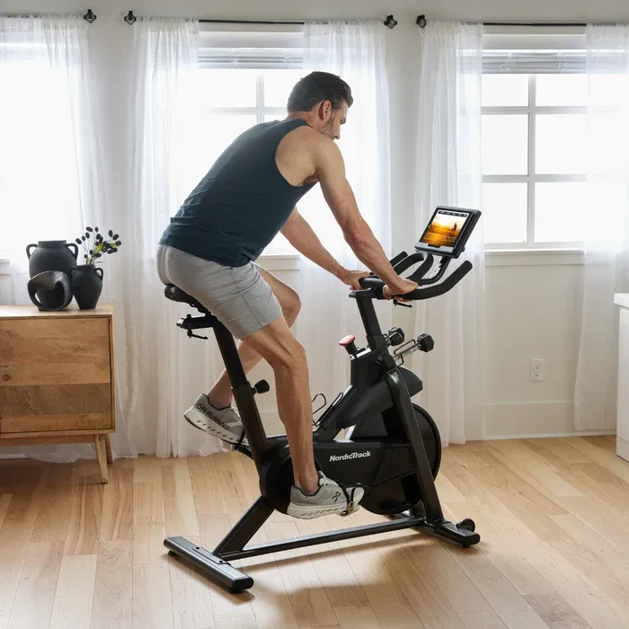 NordicTrack T Series 9 Studio Bike, Adjustable bench for home gym, Functions