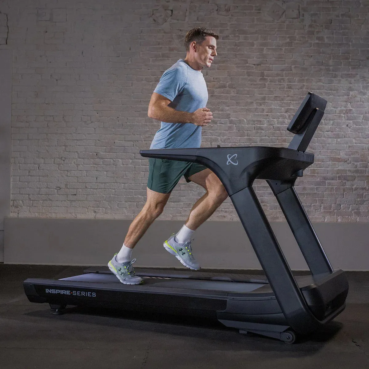 Inspire Series - T7 Treadmill with 15" LED Display, Weighted Vests