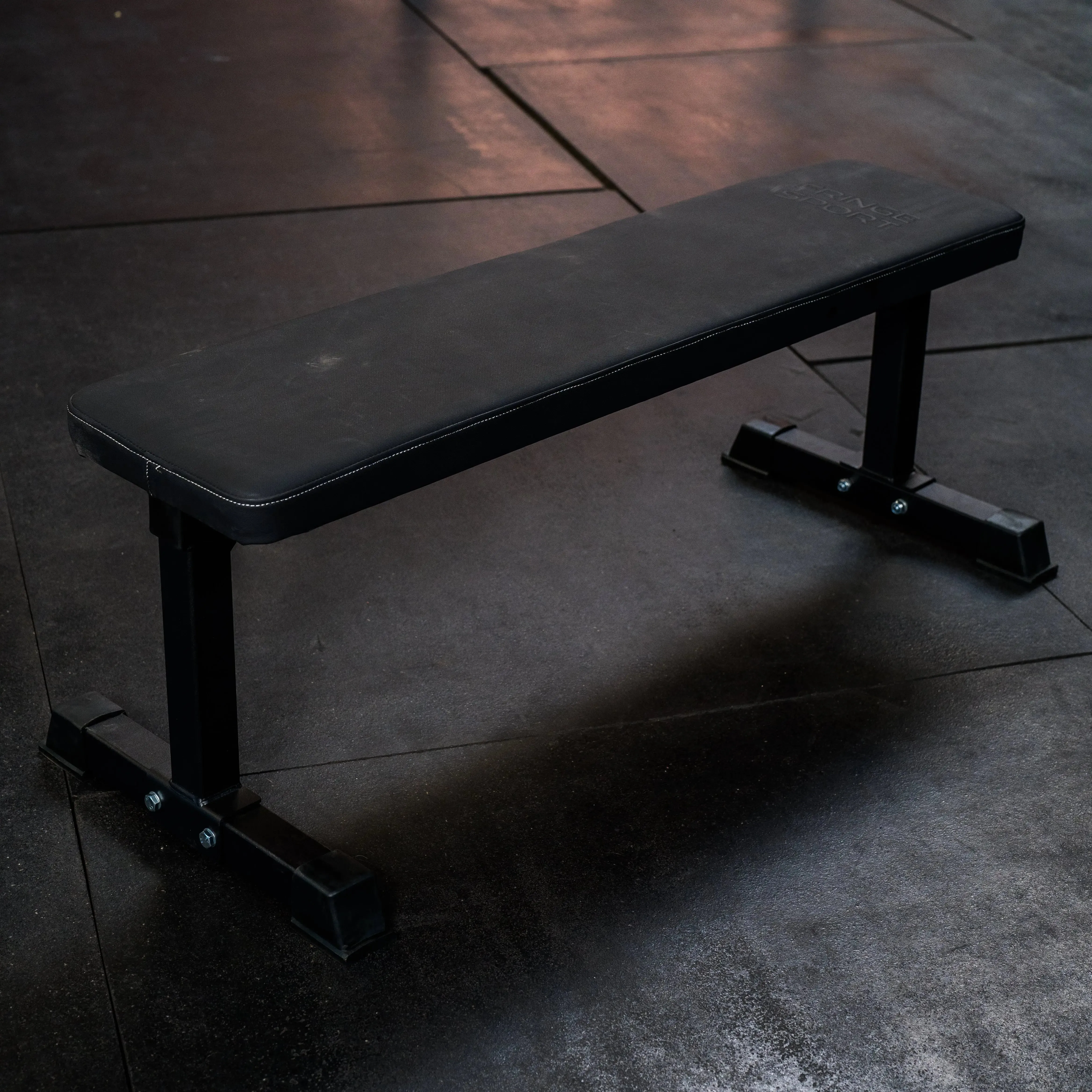 Flat Bench, Compact gym equipment for small spaces